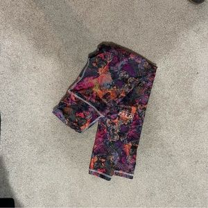 Fleo El Toro 25” leggings , EUC worn 3-4 times